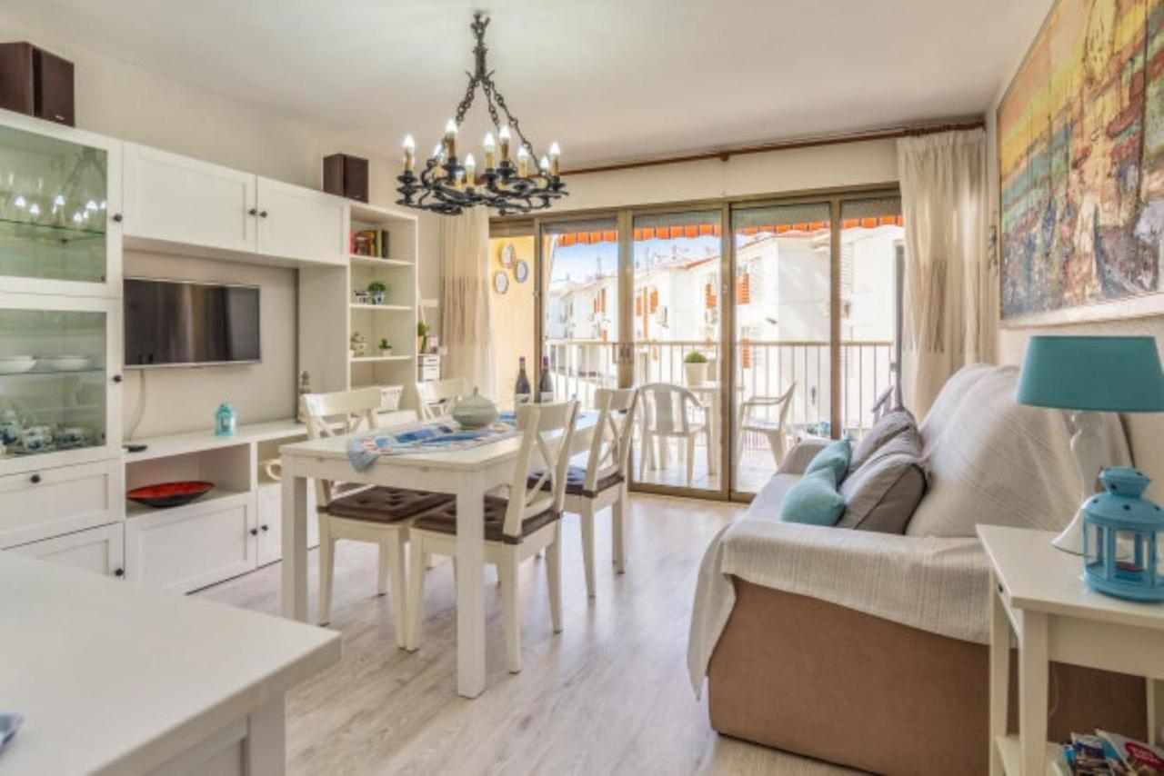 Apartamentos Bellamar Камбрілс Екстер'єр фото