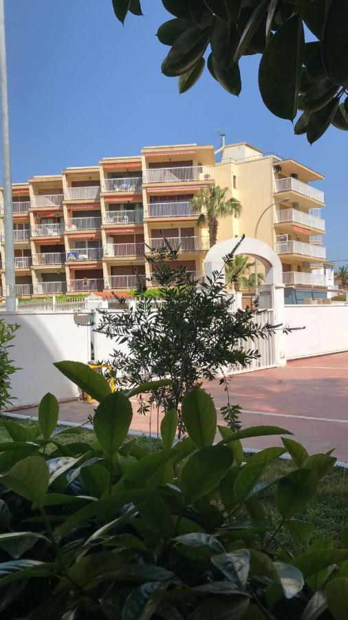 Apartamentos Bellamar Камбрілс Екстер'єр фото